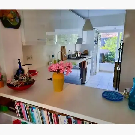 Iz Tur Sitesinde Oezel Plajli Villa Seferihisar