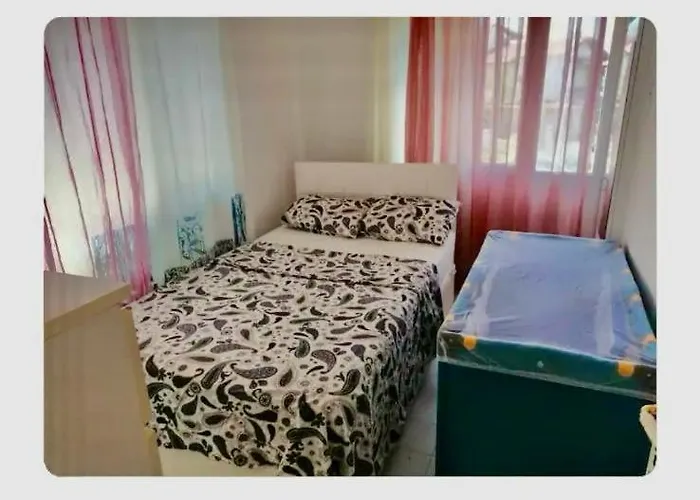 Iz Tur Sitesinde Oezel Plajli Seferihisar