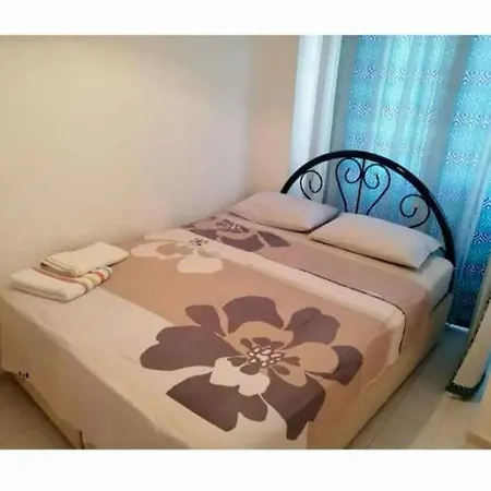 Villa Iz Tur Sitesinde Oezel Plajli *