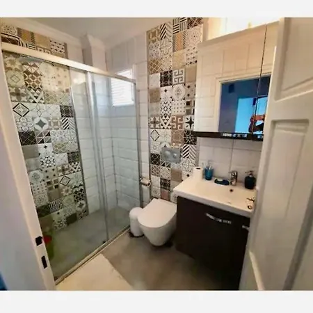 Iz Tur Sitesinde Oezel Plajli Villa Seferihisar