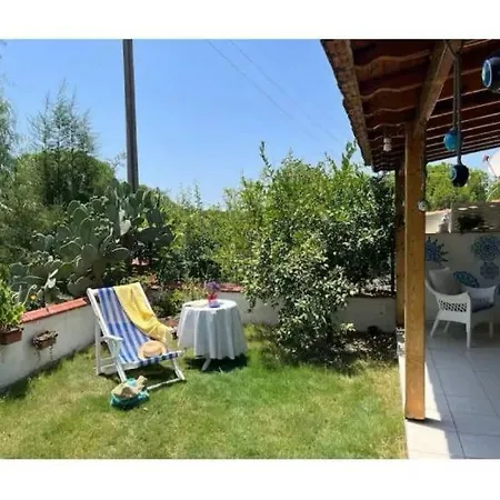 Iz Tur Sitesinde Oezel Plajli * Seferihisar